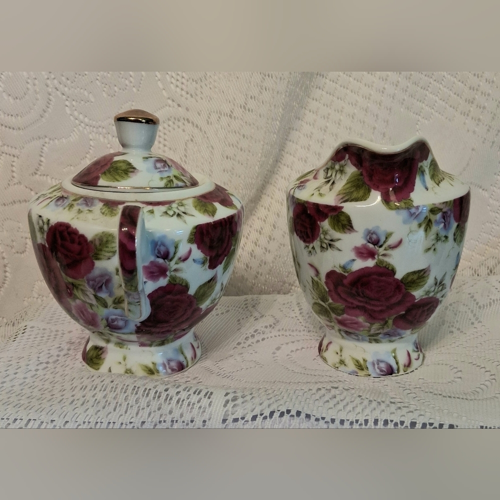 17 Pc Floral Tea Set with Red Roses - Picture 10 of 16